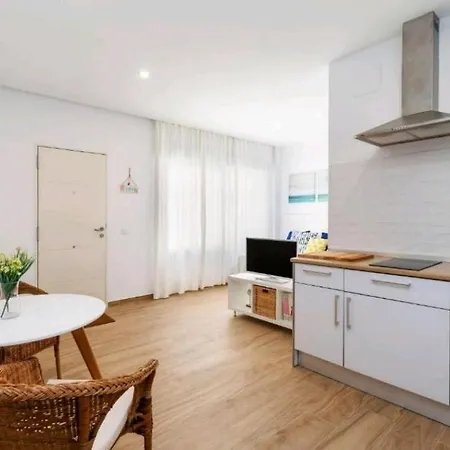 Luna Apartment *